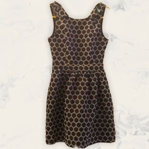 Women's Black and White Open Back cut out Flare Sleeveless Dress Size S